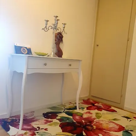 招待所 Flowerroom Con Bagno Privato 圣莫里茨