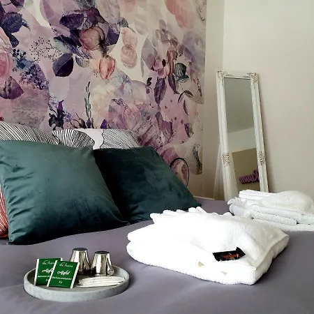 Guest house Flowerroom Con Bagno Privato *