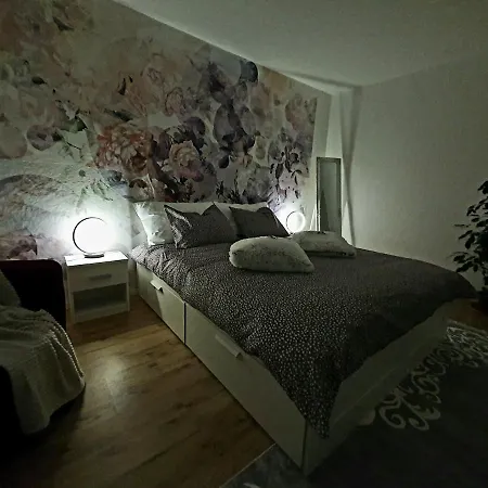 Flowerroom Con Bagno Privato Gæstehus *